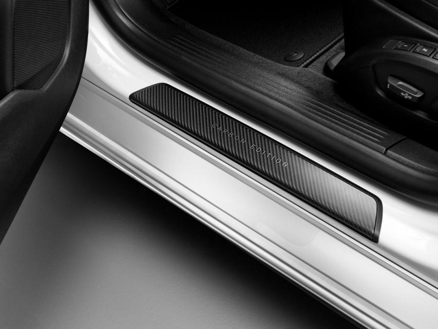  Volvo V40 Carbon Edition 2015 года  (фото 4 из 6)